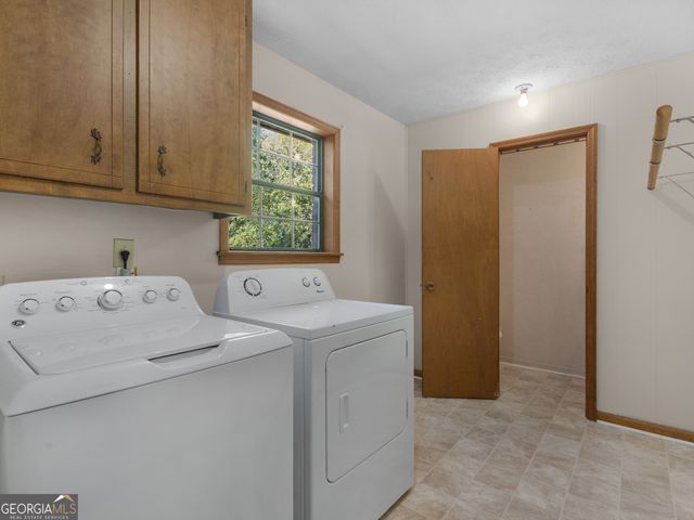 125 Valley Hill Road, Stockbridge, GA 30281