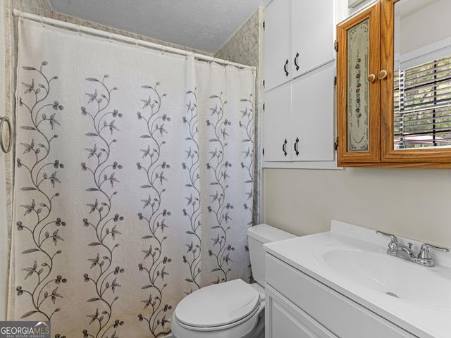 125 Valley Hill Road, Stockbridge, GA 30281