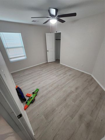 18419 Cobalt Cove Ln, Hockley, TX 77447