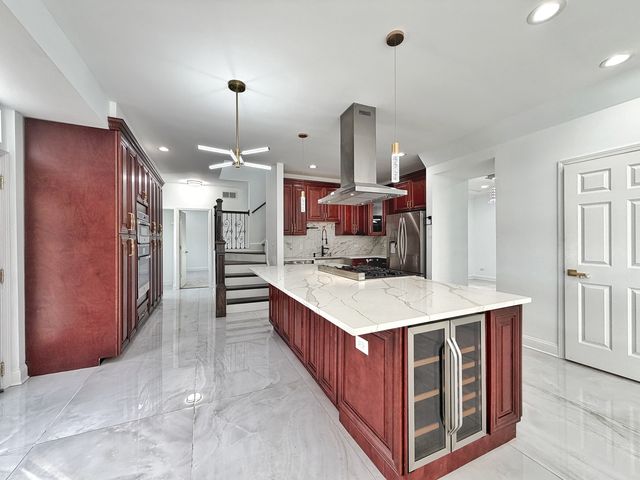 1404 Waterside Drive, Bolingbrook, IL 60490