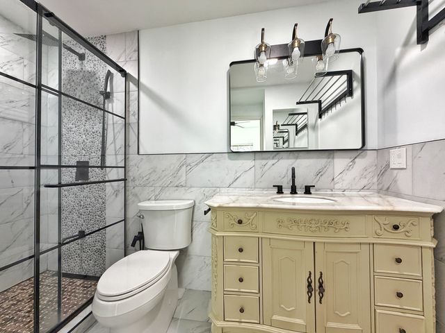 1404 Waterside Drive, Bolingbrook, IL 60490