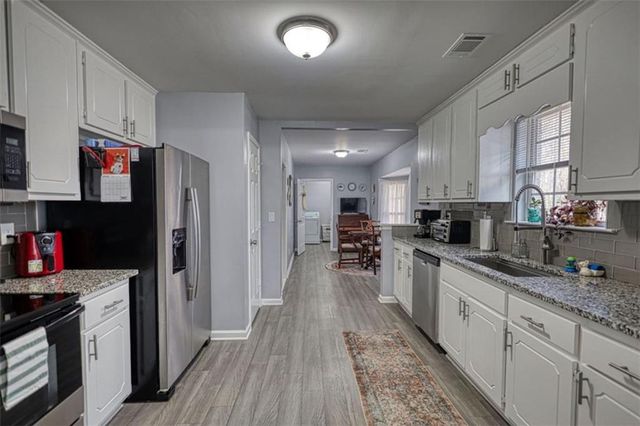 513 Cody Lane, Mcdonough, GA 30252