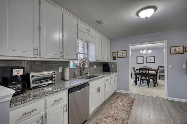 513 Cody Lane, Mcdonough, GA 30252