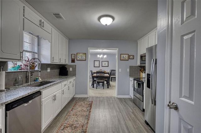 513 Cody Lane, Mcdonough, GA 30252