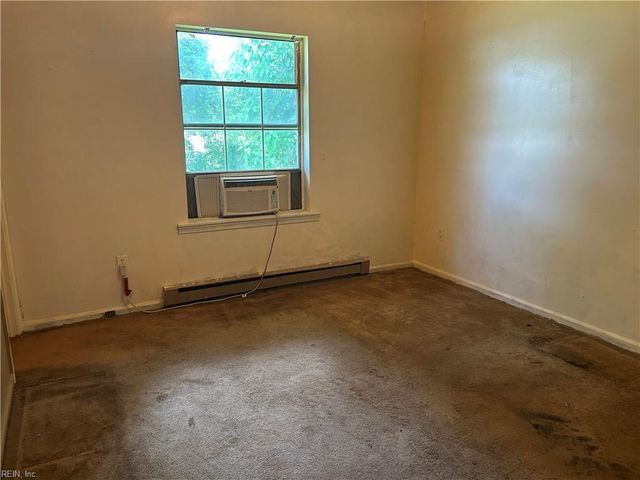 4114 Roanoke AVE, Newport News, VA 23607