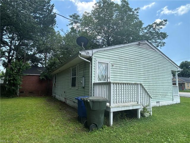 4114 Roanoke AVE, Newport News, VA 23607