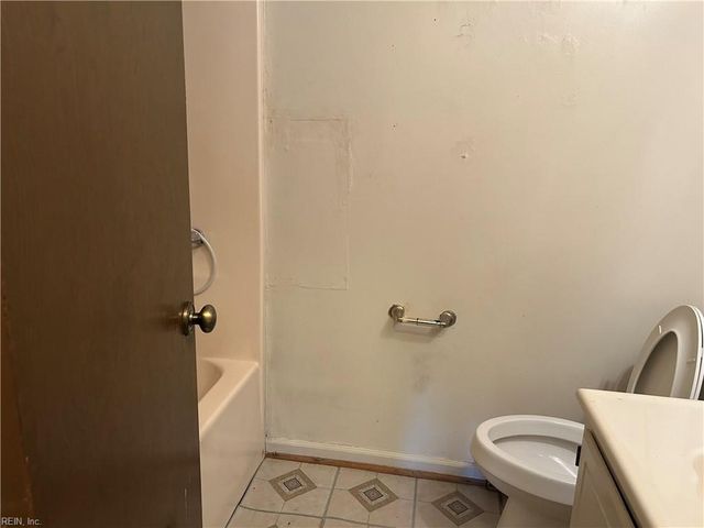 4114 Roanoke AVE, Newport News, VA 23607