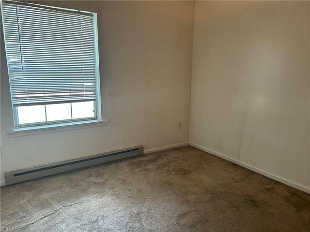 4114 Roanoke AVE, Newport News, VA 23607
