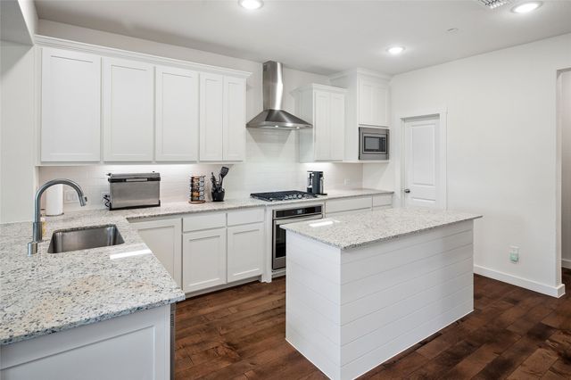 536 Ballustrade Drive, Irving, TX 75039