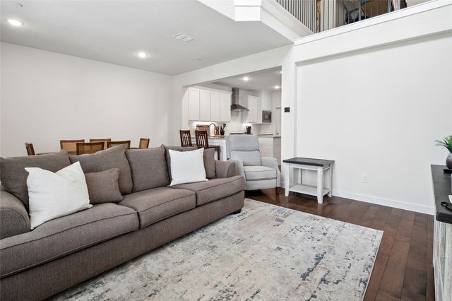 536 Ballustrade Drive, Irving, TX 75039