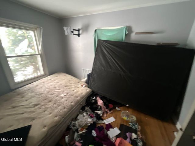 8 Oakland Drive, Johnstown, NY 12078