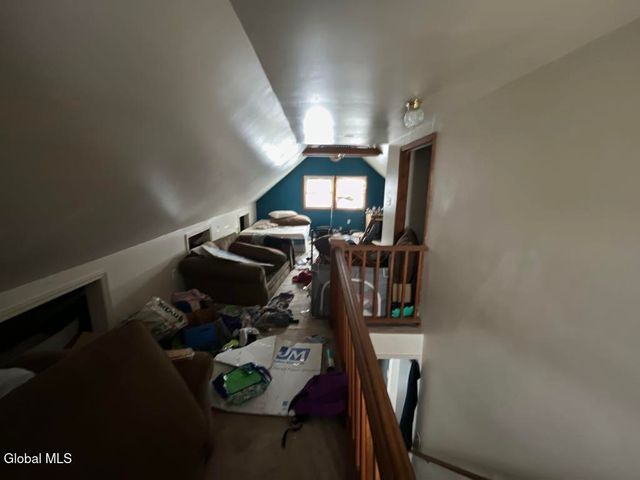 8 Oakland Drive, Johnstown, NY 12078