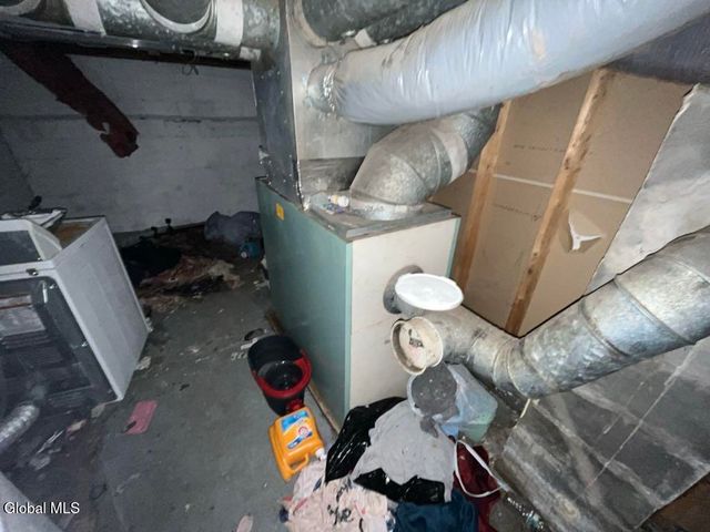 8 Oakland Drive, Johnstown, NY 12078