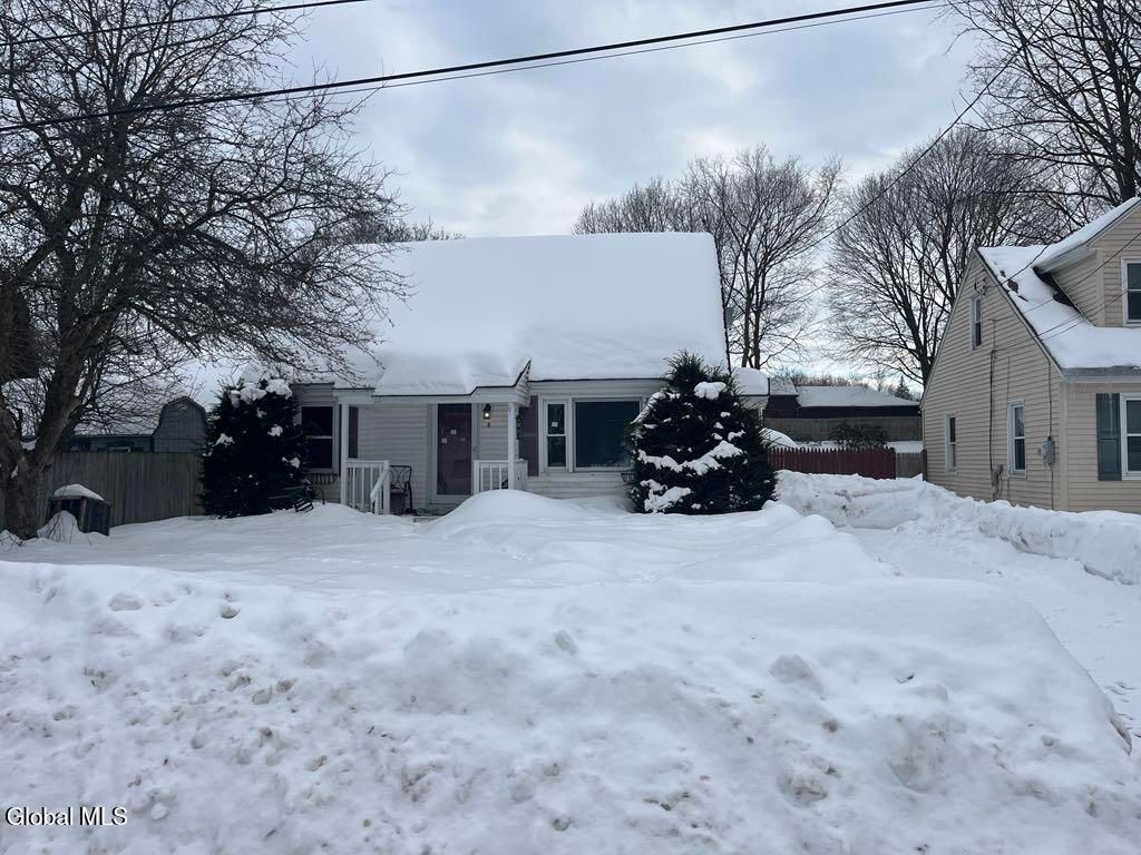 8 Oakland Drive, Johnstown, NY 12078