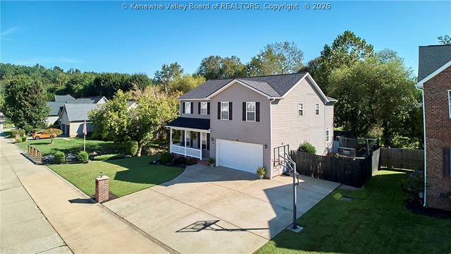 648 Overlook Drive, Hurricane, WV 25526