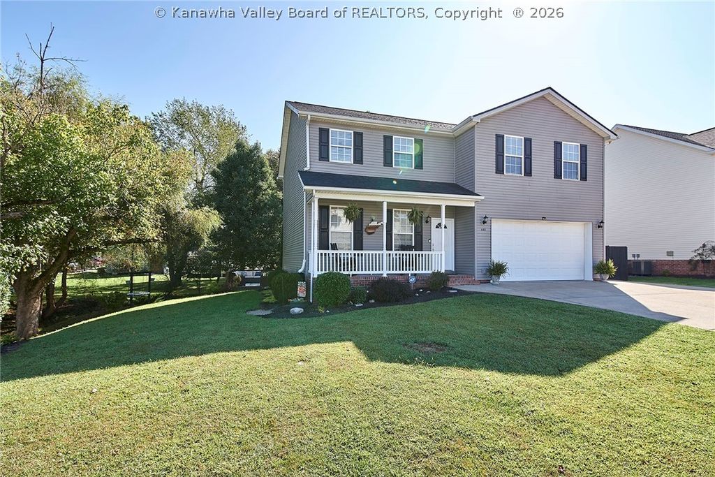 648 Overlook Drive, Hurricane, WV 25526
