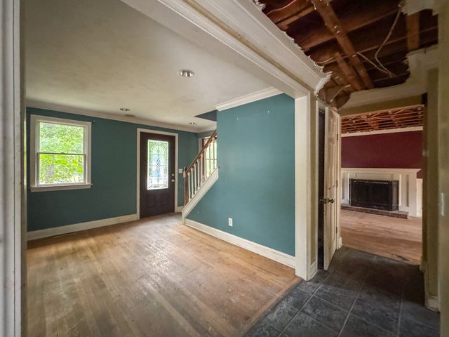 19 Montgomery Dr, Plymouth, MA 02360