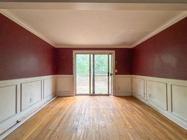 19 Montgomery Dr, Plymouth, MA 02360