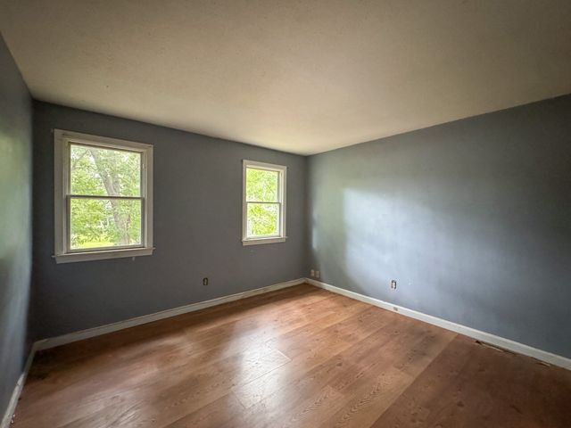 19 Montgomery Dr, Plymouth, MA 02360
