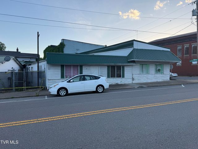 201 South 5th Street, Big Stone Gap, VA 24219