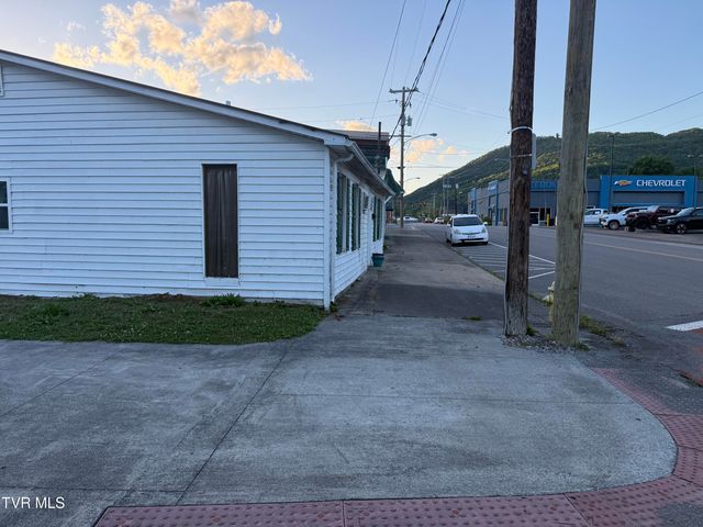 201 South 5th Street, Big Stone Gap, VA 24219