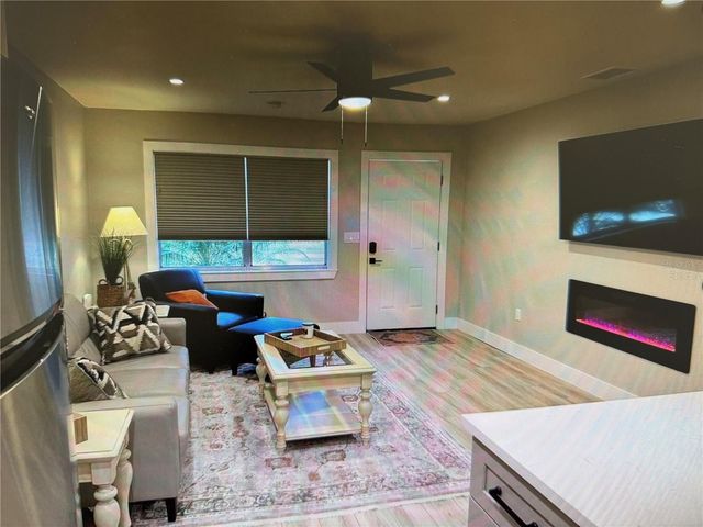 306 19TH ST. EAST, Bradenton, FL 34208