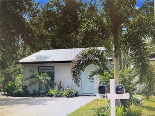 306 19TH ST. EAST, Bradenton, FL 34208