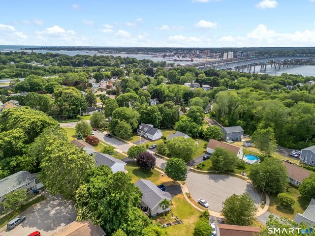 15 Shannon Lane, Groton, CT 06340