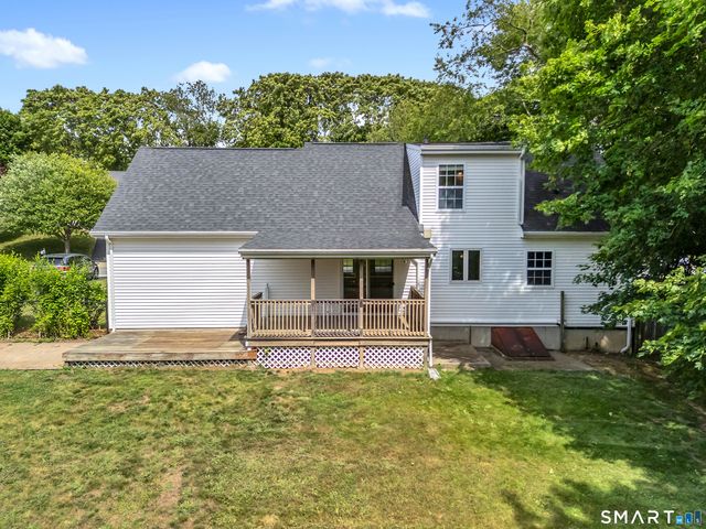 15 Shannon Lane, Groton, CT 06340