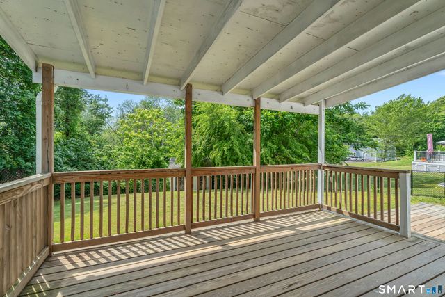 15 Shannon Lane, Groton, CT 06340