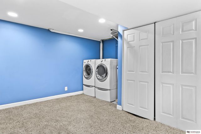 16617 Erskine Street, Omaha, NE 68116