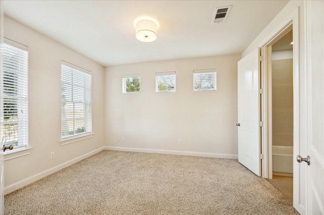 9682 Knight Road, Houston, TX 77045