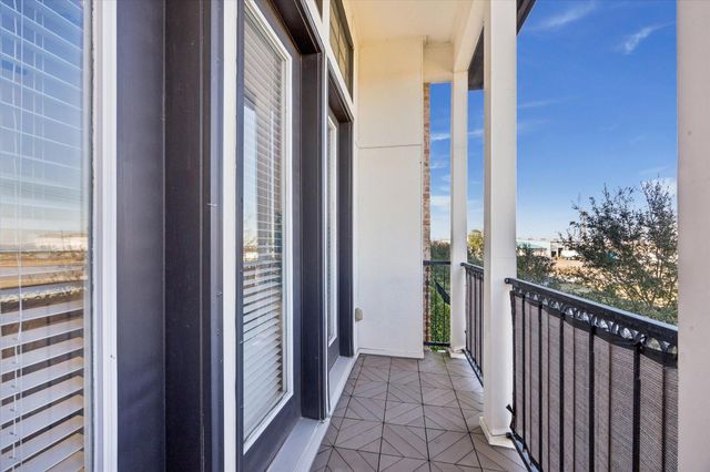 9682 Knight Road, Houston, TX 77045