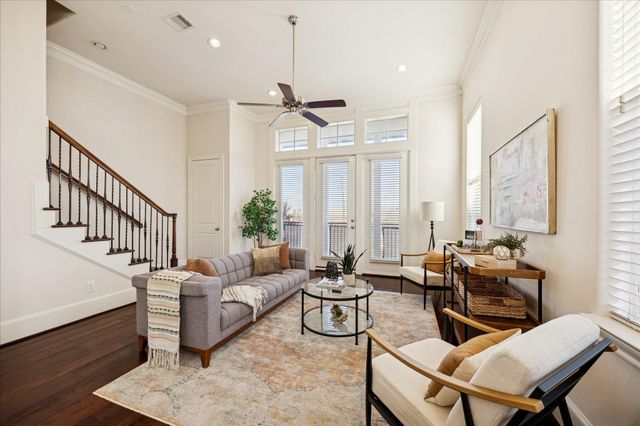 9682 Knight Road, Houston, TX 77045