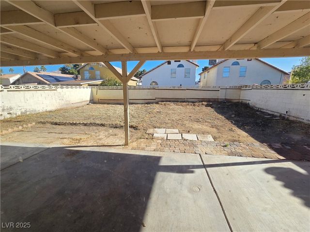 1840 Turtlerock Street, Las Vegas, NV 89142