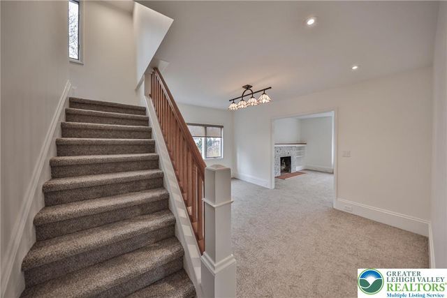 420 9th Street, Easton, PA 18042