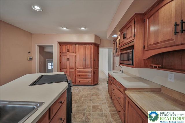 420 9th Street, Easton, PA 18042