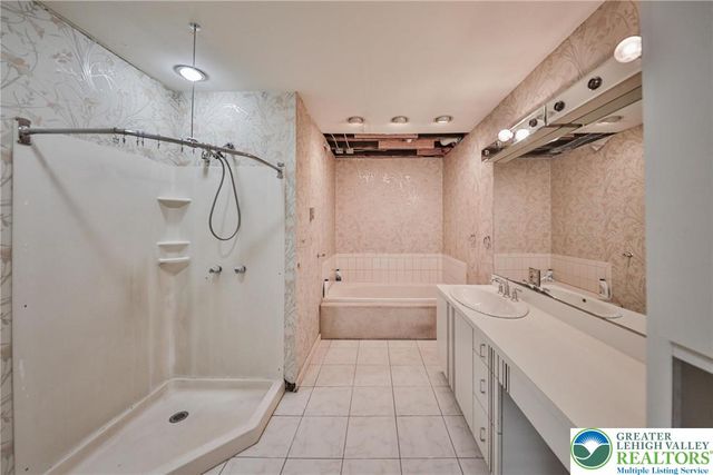 420 9th Street, Easton, PA 18042