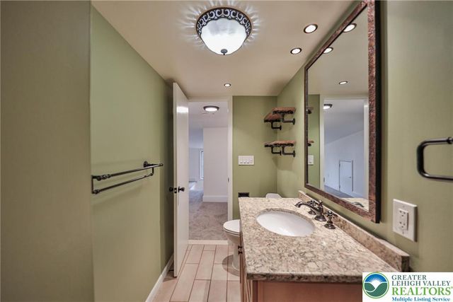 420 9th Street, Easton, PA 18042