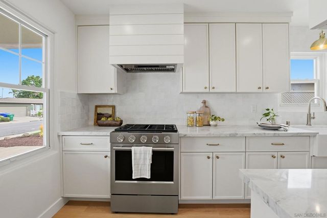 4906 Lorraine Dr, San Diego, CA 92115