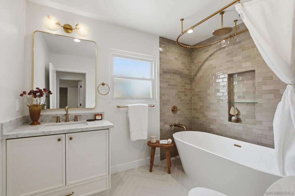 4906 Lorraine Dr, San Diego, CA 92115