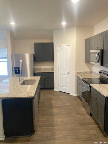404 CHACO LOOP, Seguin, TX 78155