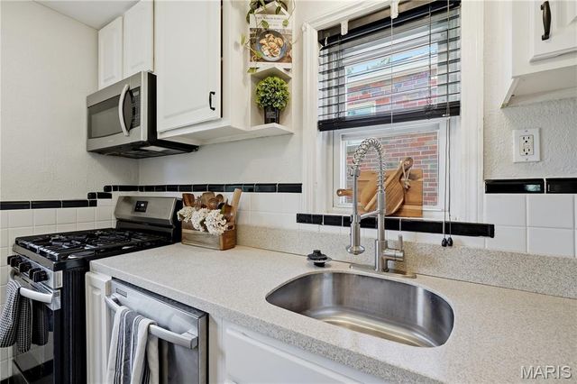 2906 Wingate Court, St Louis, MO 63119