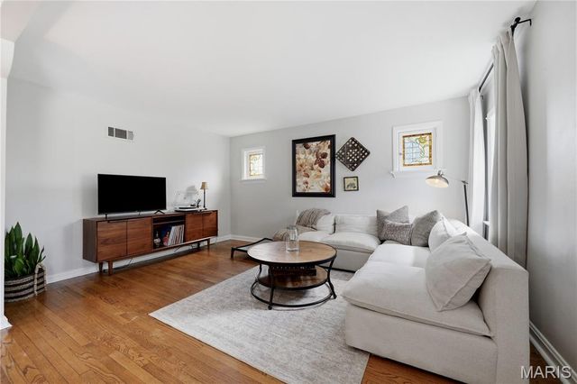 2906 Wingate Court, St Louis, MO 63119