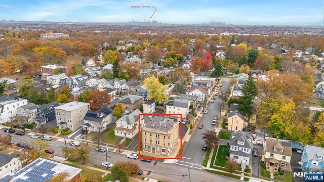 129 Maple Avenue 6, Montclair, NJ 07042