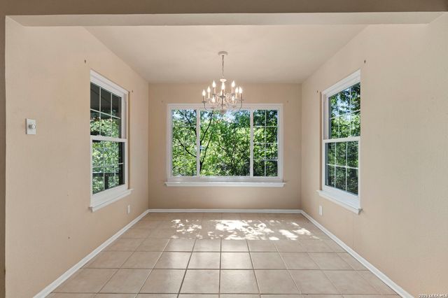 211 DOESKIN DR, Boerne, TX 78006