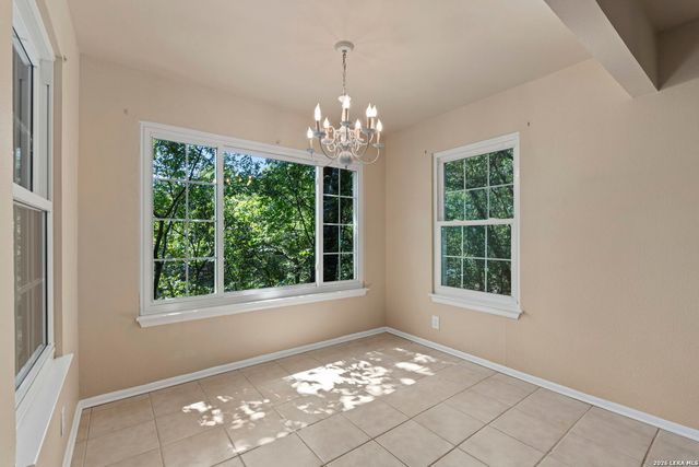 211 DOESKIN DR, Boerne, TX 78006