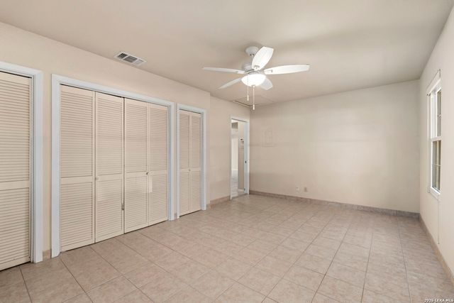 211 DOESKIN DR, Boerne, TX 78006