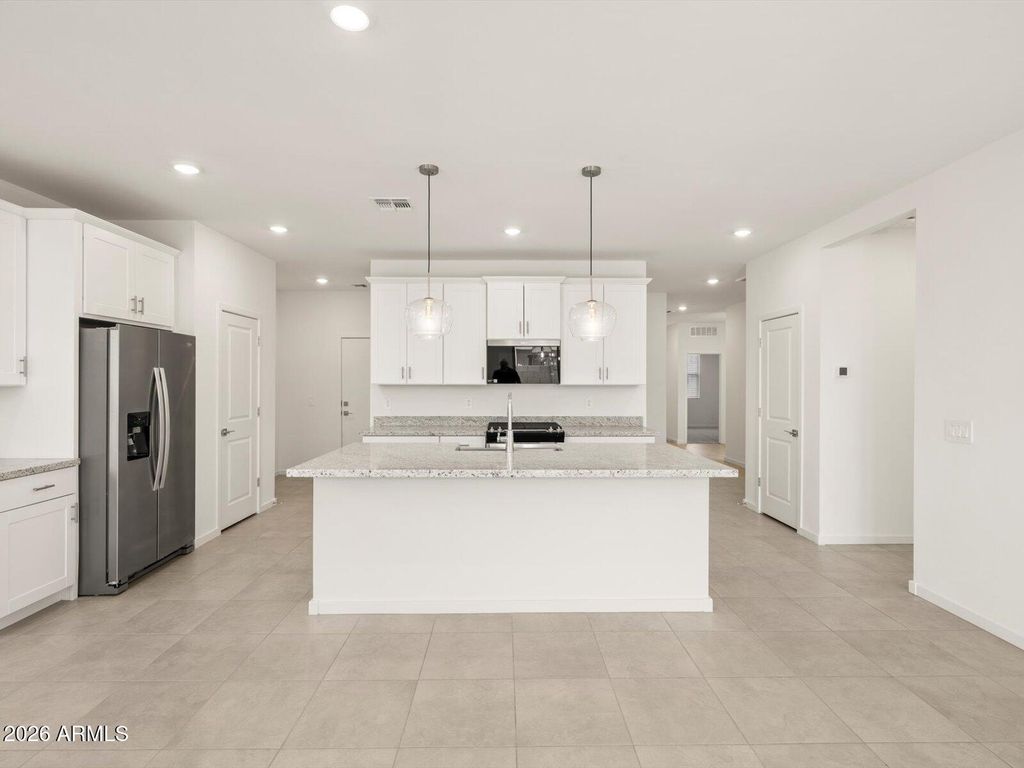 15657 W HONEYSUCKLE Drive, Surprise, AZ 85387 — exterior