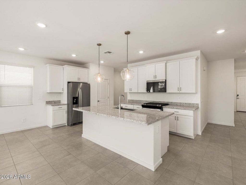 15657 W HONEYSUCKLE Drive, Surprise, AZ 85387 — photo 5